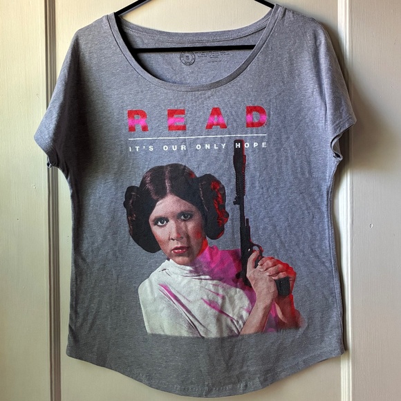 Princess Leia - Read: It's Our Only Hope T-shirt - Picture 1 of 3